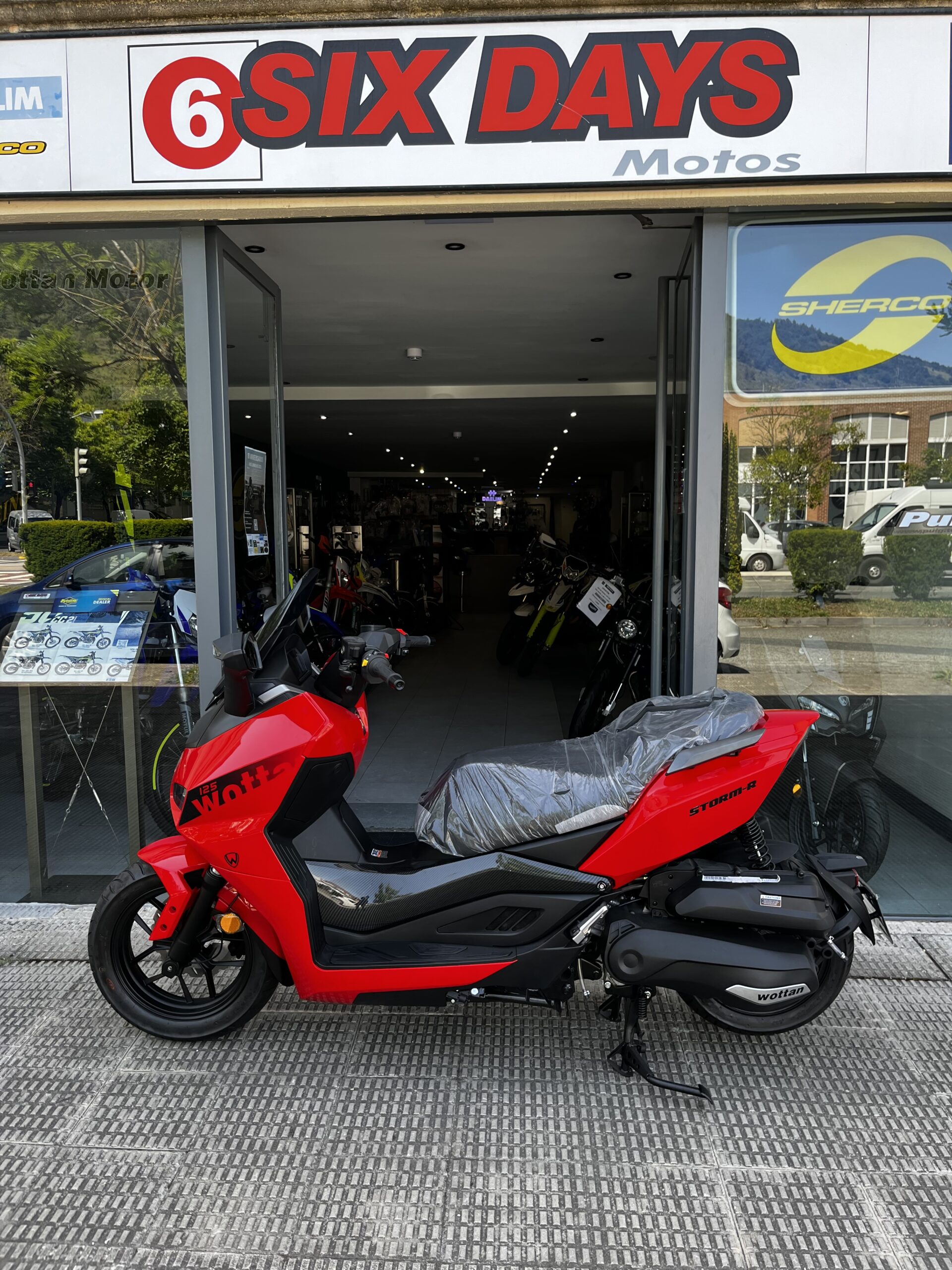 WOTTAN STORM-R 125